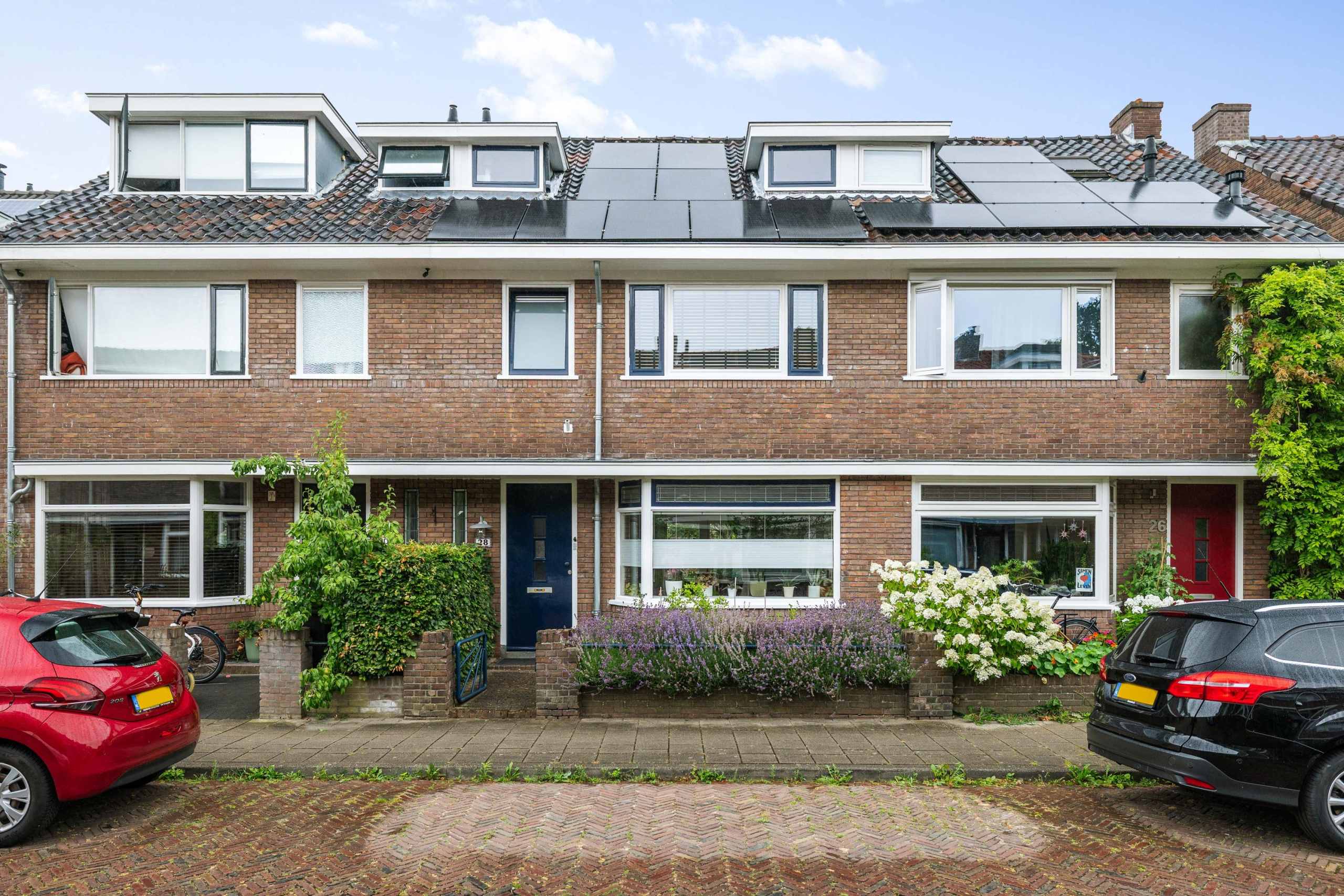 Tussenwoning aan de Johannes Sinthenstraat 28 in Deventer | Verkocht onder voorbehoud Tussenwoning aan de Johannes Sinthenstraat 28 in Deventer | Verkocht onder voorbehoud